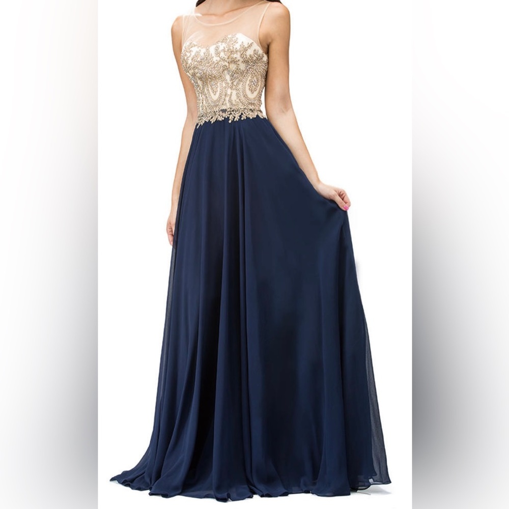 Lace Bodice Off-Shoulder Floor-Length Gown Pool